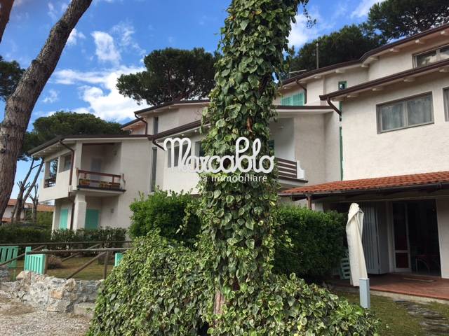 appartamento in vendita a Forte dei Marmi in zona Vittoria Apuana
