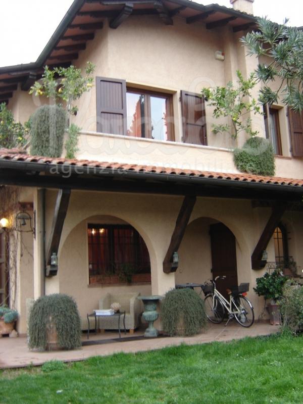 casa indipendente in vendita a Forte dei Marmi