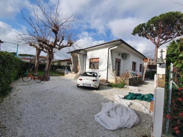 casa indipendente in vendita a Forte dei Marmi