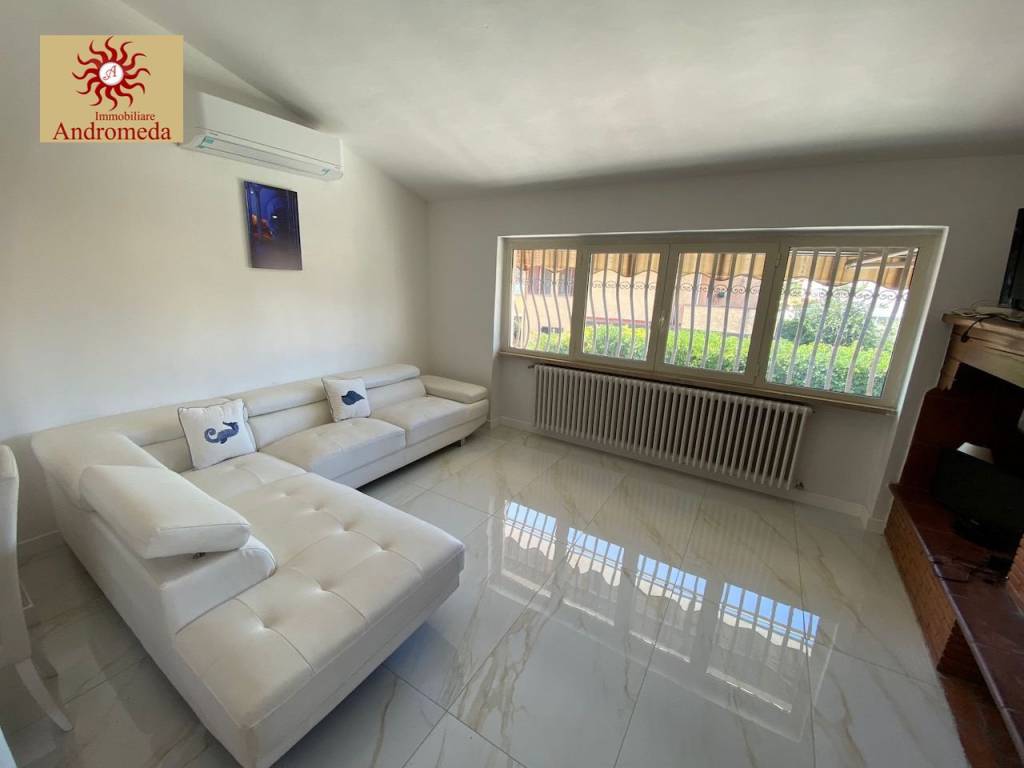 casa indipendente in vendita a Forte dei Marmi