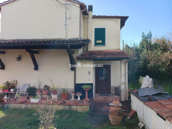 appartamento in vendita a Forte dei Marmi in zona Vaiana