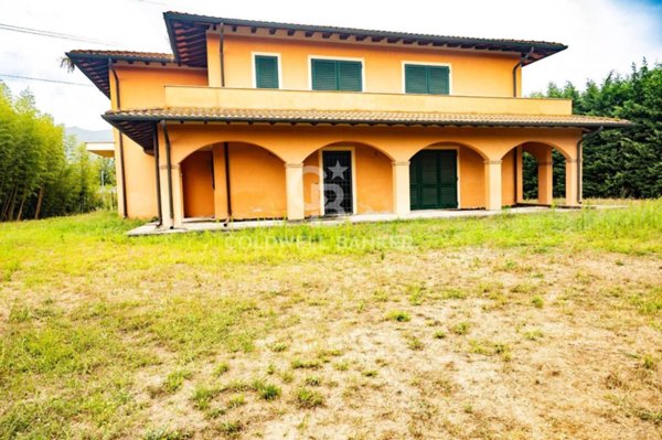 casa indipendente in vendita a Forte dei Marmi in zona Vittoria Apuana