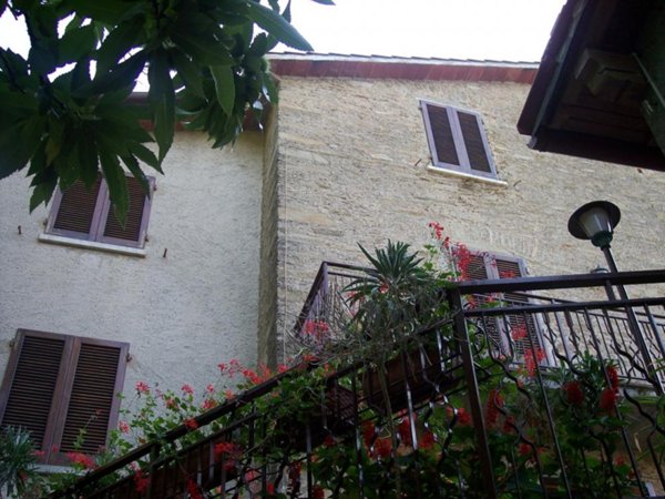 casa indipendente in vendita a Forte dei Marmi