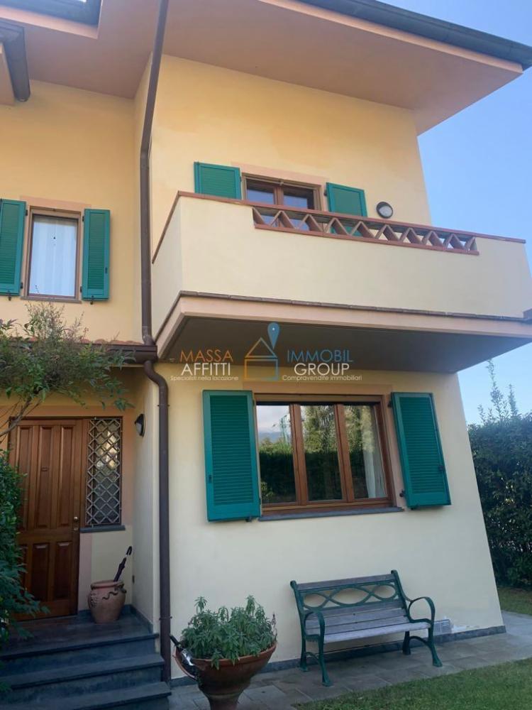 casa indipendente in vendita a Forte dei Marmi
