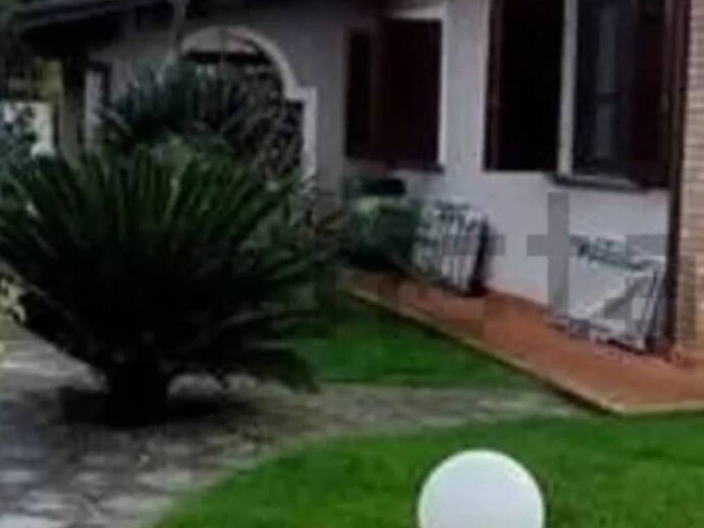 casa indipendente in vendita a Forte dei Marmi