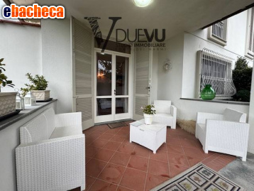 casa indipendente in vendita a Forte dei Marmi