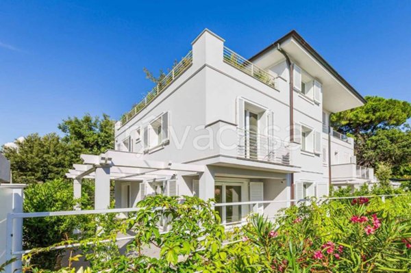 casa indipendente in vendita a Forte dei Marmi