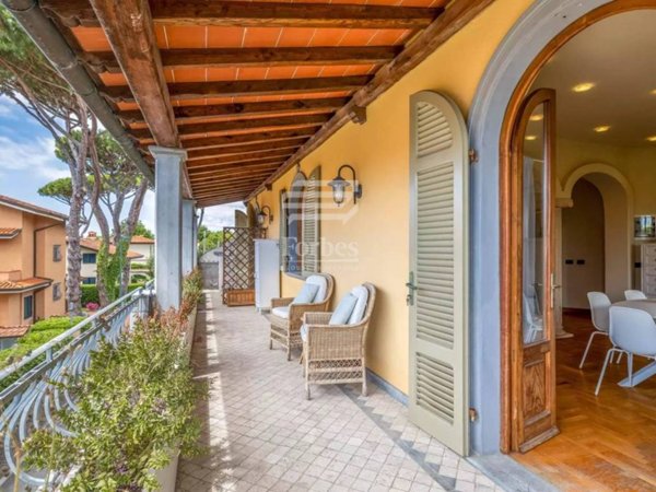 appartamento in vendita a Forte dei Marmi