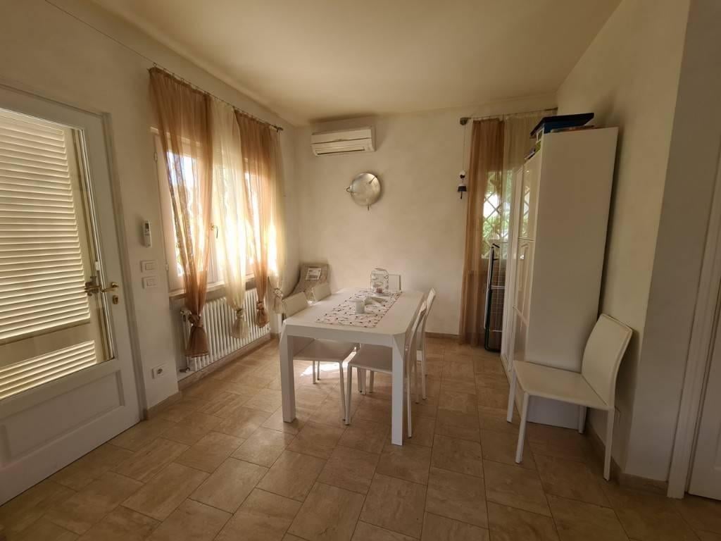 casa indipendente in vendita a Forte dei Marmi