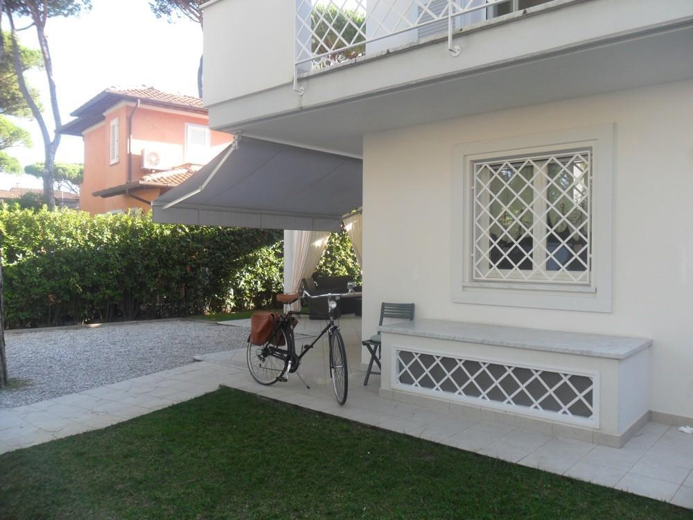 casa indipendente in vendita a Forte dei Marmi