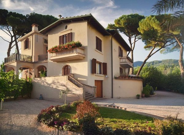 casa indipendente in vendita a Forte dei Marmi