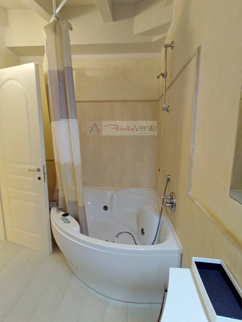 casa indipendente in vendita a Forte dei Marmi