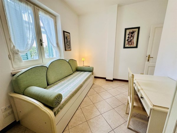 casa indipendente in vendita a Forte dei Marmi in zona Vittoria Apuana