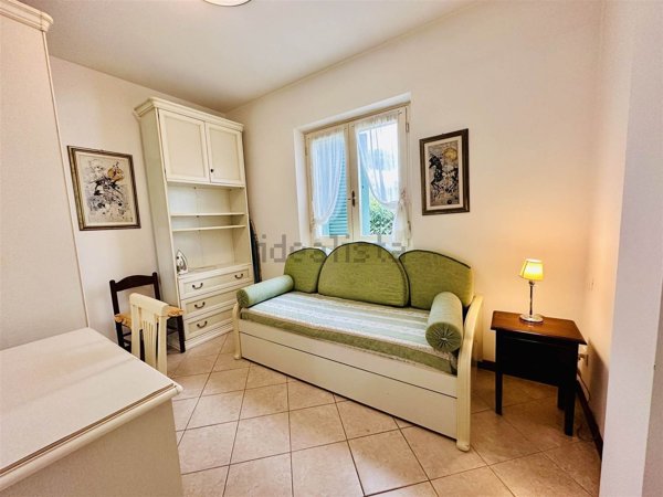 casa indipendente in vendita a Forte dei Marmi in zona Vittoria Apuana