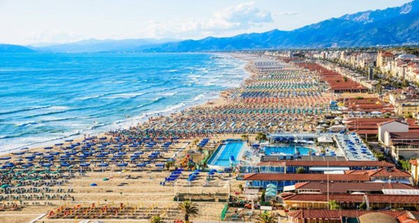 casa indipendente in vendita a Forte dei Marmi