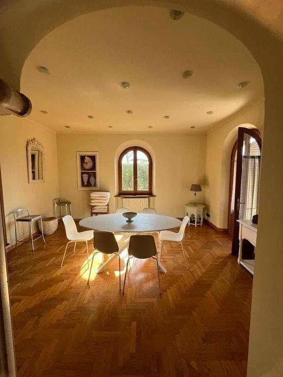 casa indipendente in vendita a Forte dei Marmi
