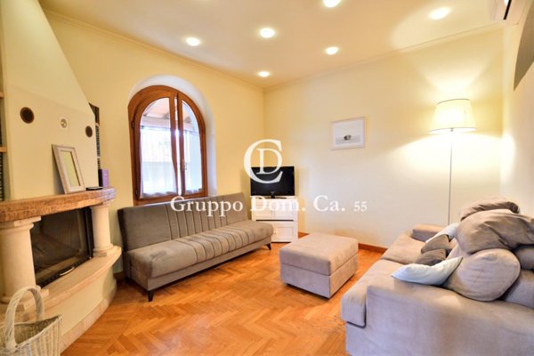 casa indipendente in vendita a Forte dei Marmi