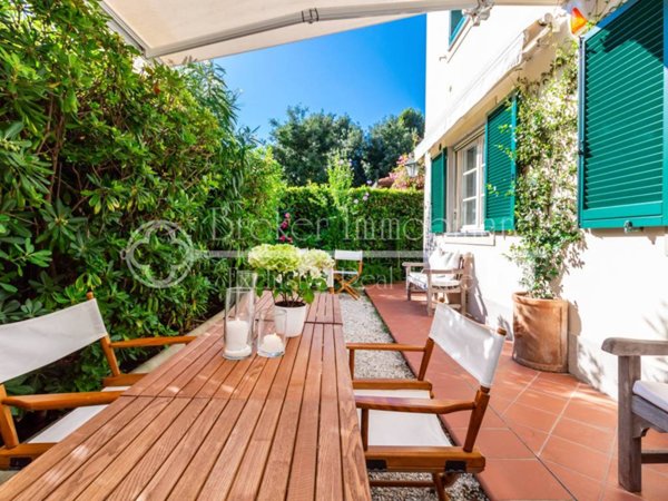 appartamento in vendita a Forte dei Marmi in zona Roma Imperiale