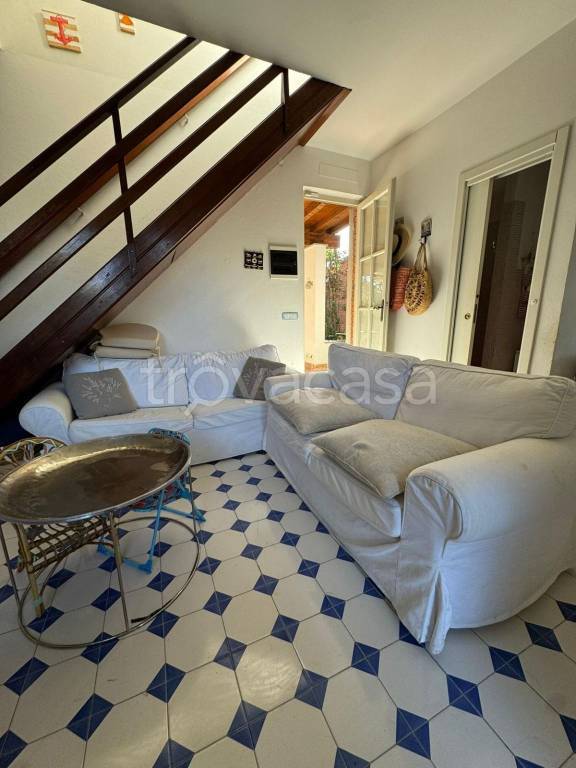 casa indipendente in vendita a Forte dei Marmi in zona Vittoria Apuana