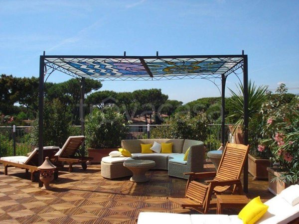 ufficio in vendita a Forte dei Marmi in zona Vittoria Apuana