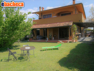 casa indipendente in vendita a Forte dei Marmi