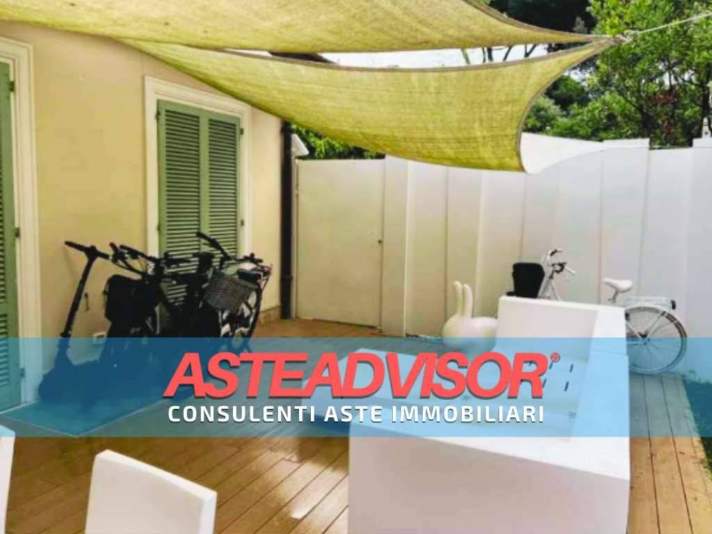 casa indipendente in vendita a Forte dei Marmi in zona Vittoria Apuana