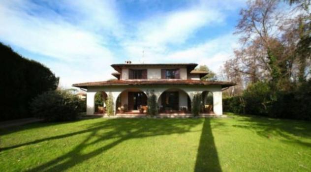 casa indipendente in vendita a Forte dei Marmi