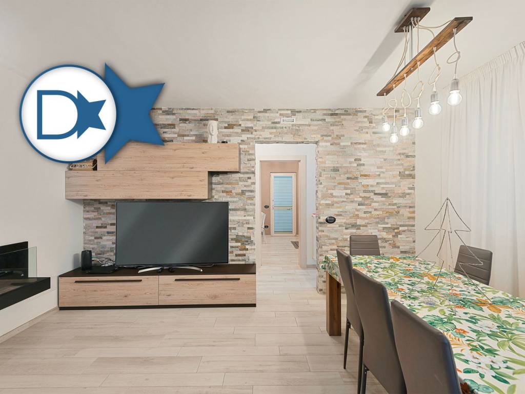 casa indipendente in vendita a Forte dei Marmi in zona Vittoria Apuana
