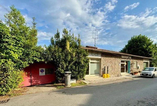 casa indipendente in vendita a Forte dei Marmi in zona Roma Imperiale