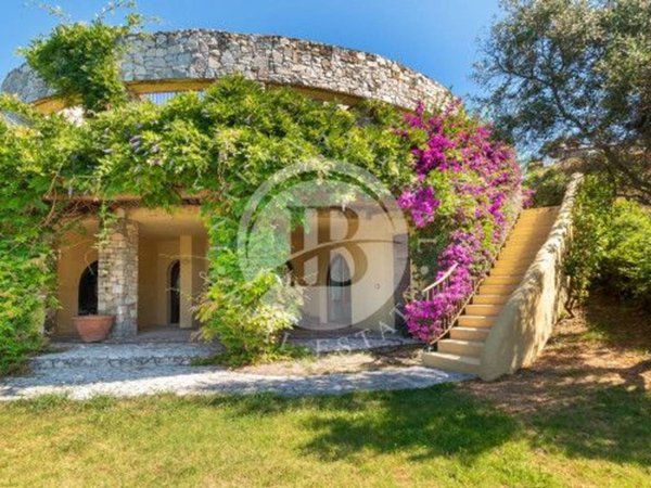 casa indipendente in vendita a Forte dei Marmi