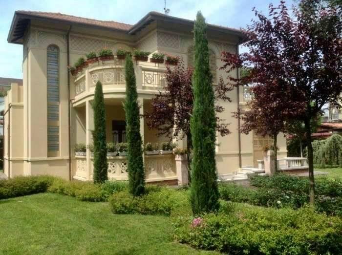 casa indipendente in vendita a Forte dei Marmi