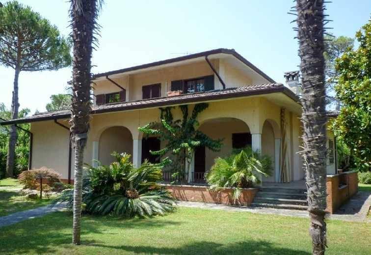 casa indipendente in vendita a Forte dei Marmi