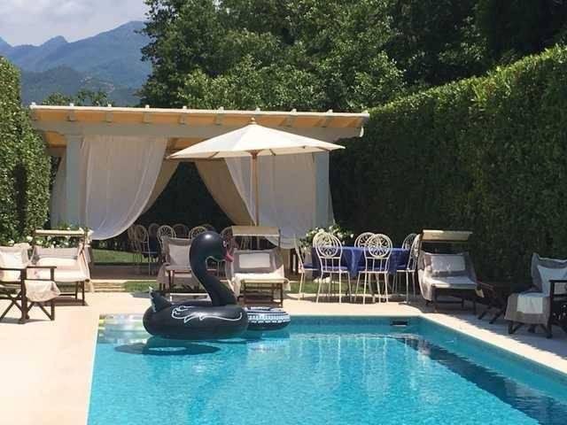 casa indipendente in vendita a Forte dei Marmi