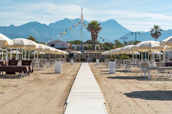 negozio in vendita a Forte dei Marmi