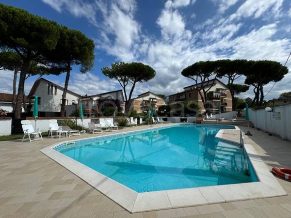 casa indipendente in vendita a Forte dei Marmi