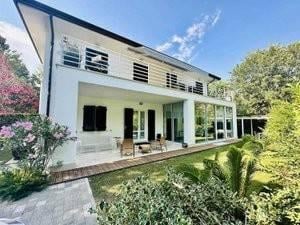 casa indipendente in vendita a Forte dei Marmi