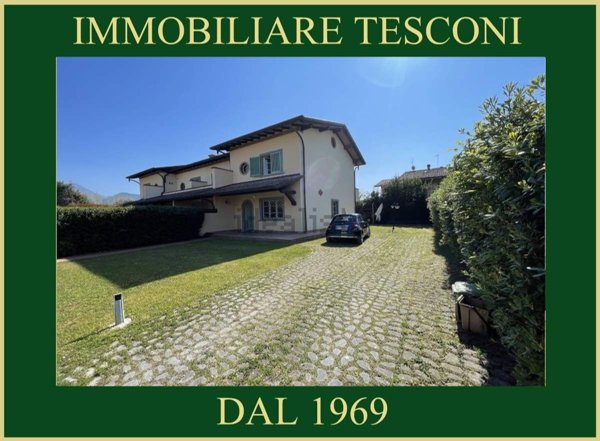 casa indipendente in vendita a Forte dei Marmi