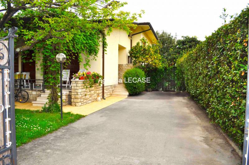 casa indipendente in vendita a Forte dei Marmi