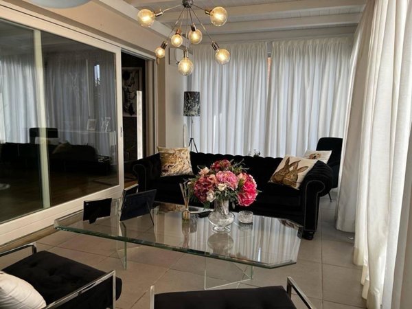 casa indipendente in vendita a Forte dei Marmi