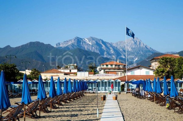 villa in vendita a Forte dei Marmi