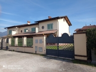 casa indipendente in vendita a Forte dei Marmi