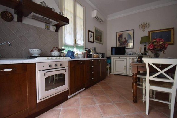 casa indipendente in vendita a Forte dei Marmi