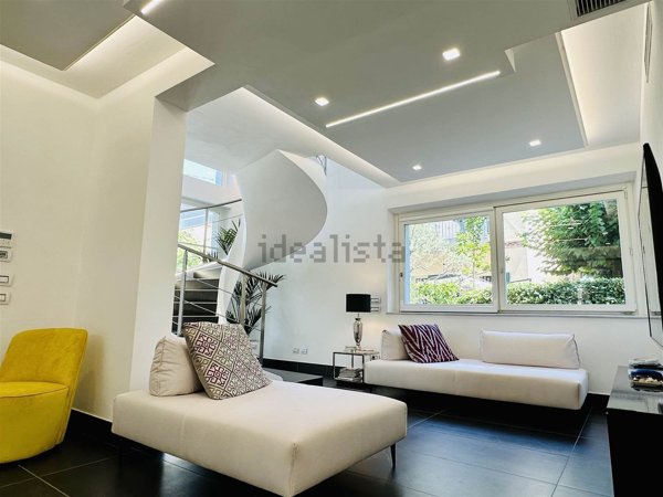 casa indipendente in vendita a Forte dei Marmi in zona Roma Imperiale