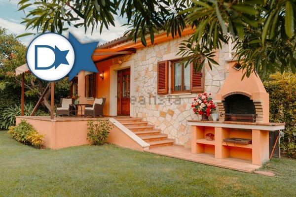 casa indipendente in vendita a Forte dei Marmi in zona Roma Imperiale