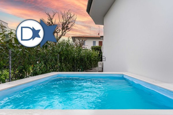 casa indipendente in vendita a Forte dei Marmi