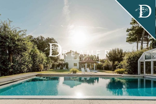 casa indipendente in vendita a Forte dei Marmi