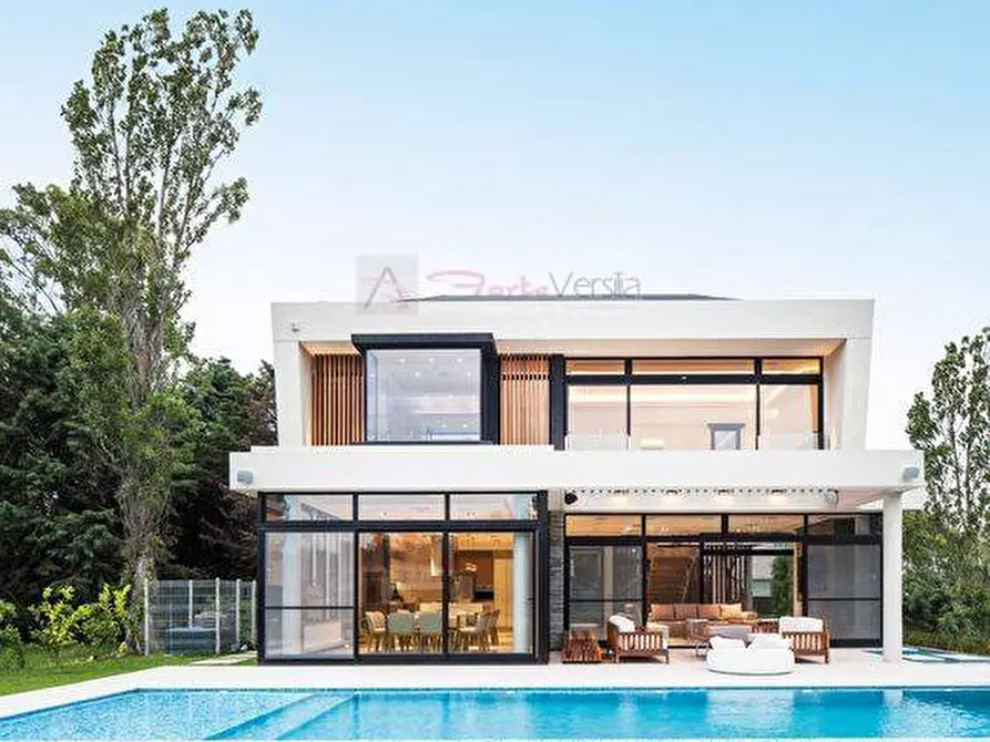 casa indipendente in vendita a Forte dei Marmi