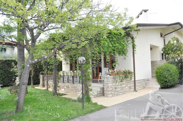 casa indipendente in vendita a Forte dei Marmi