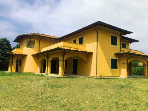 casa indipendente in vendita a Forte dei Marmi