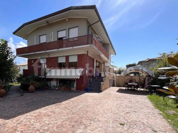casa indipendente in vendita a Forte dei Marmi